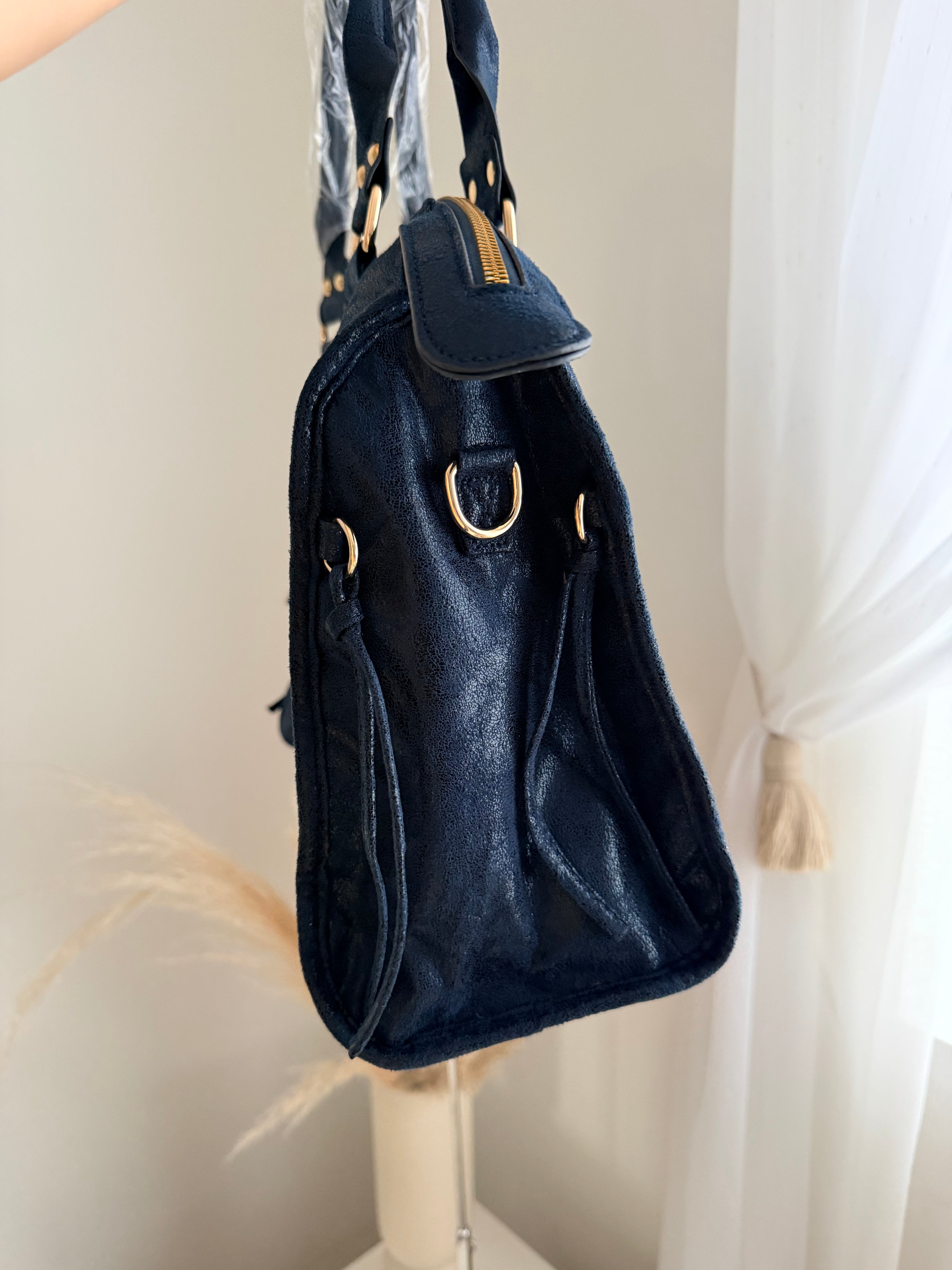 L’Essentiel — Bleu marine irisé scintillant