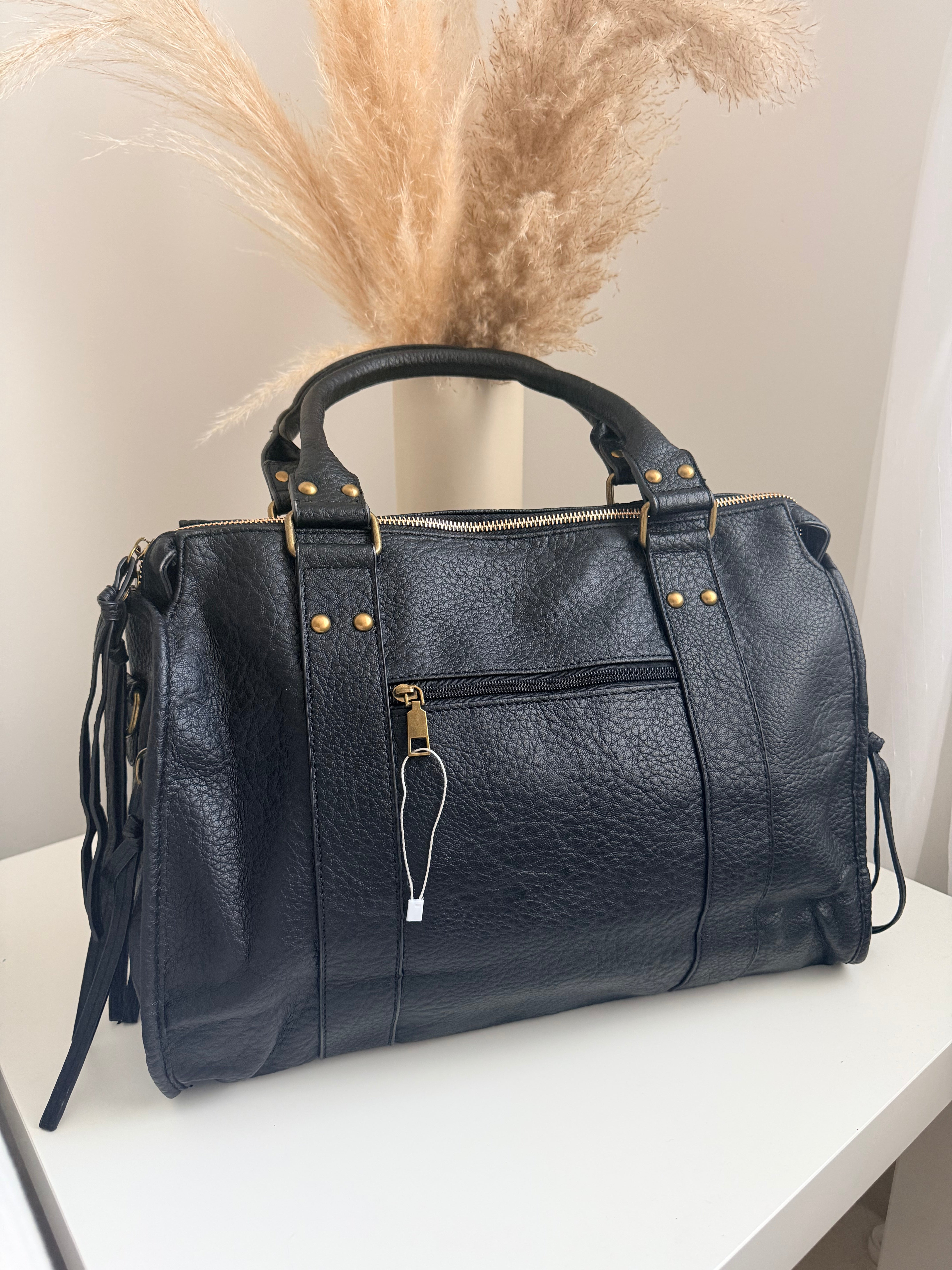 L’Essentiel noir grainé