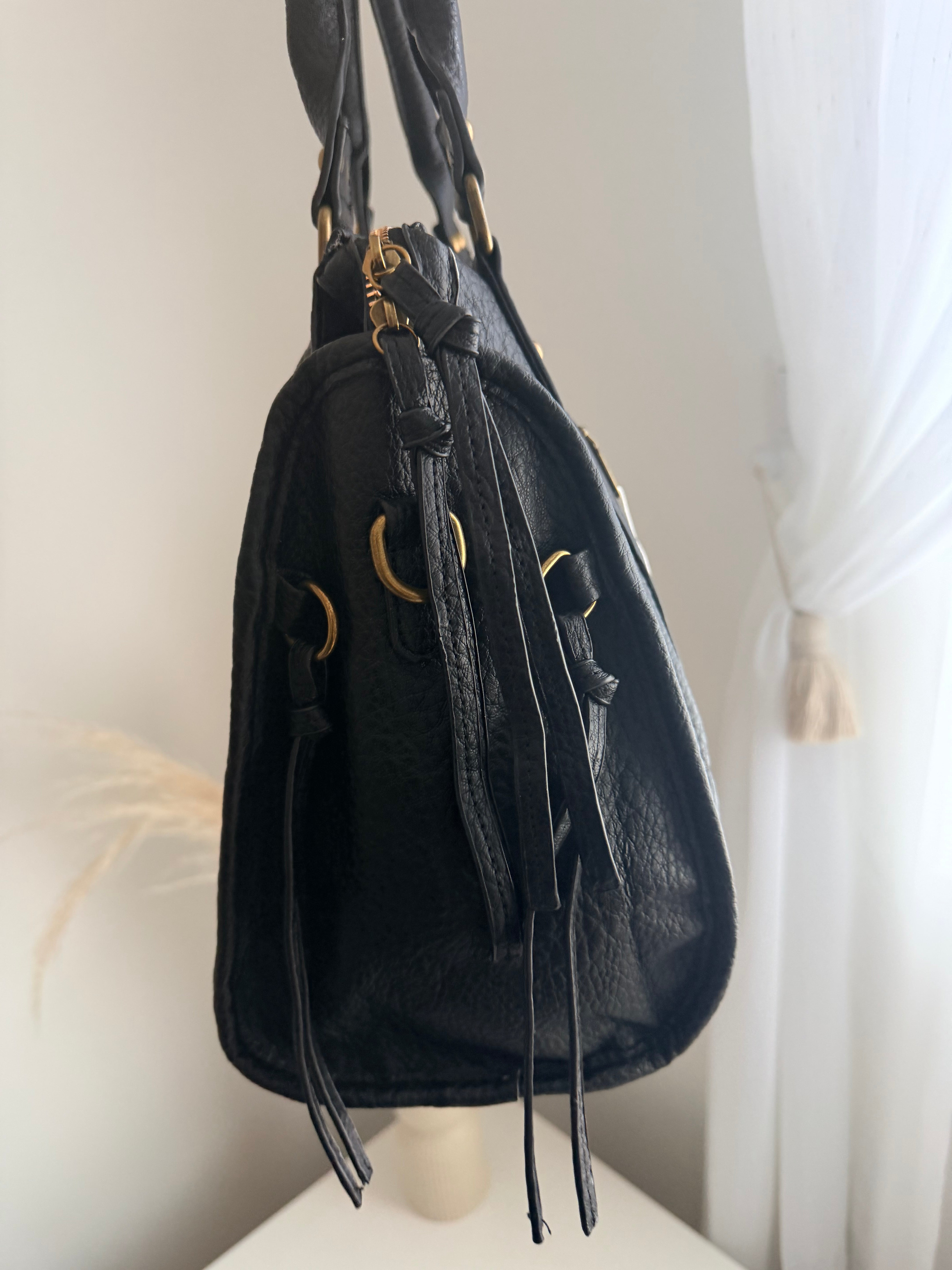 L’Essentiel noir grainé