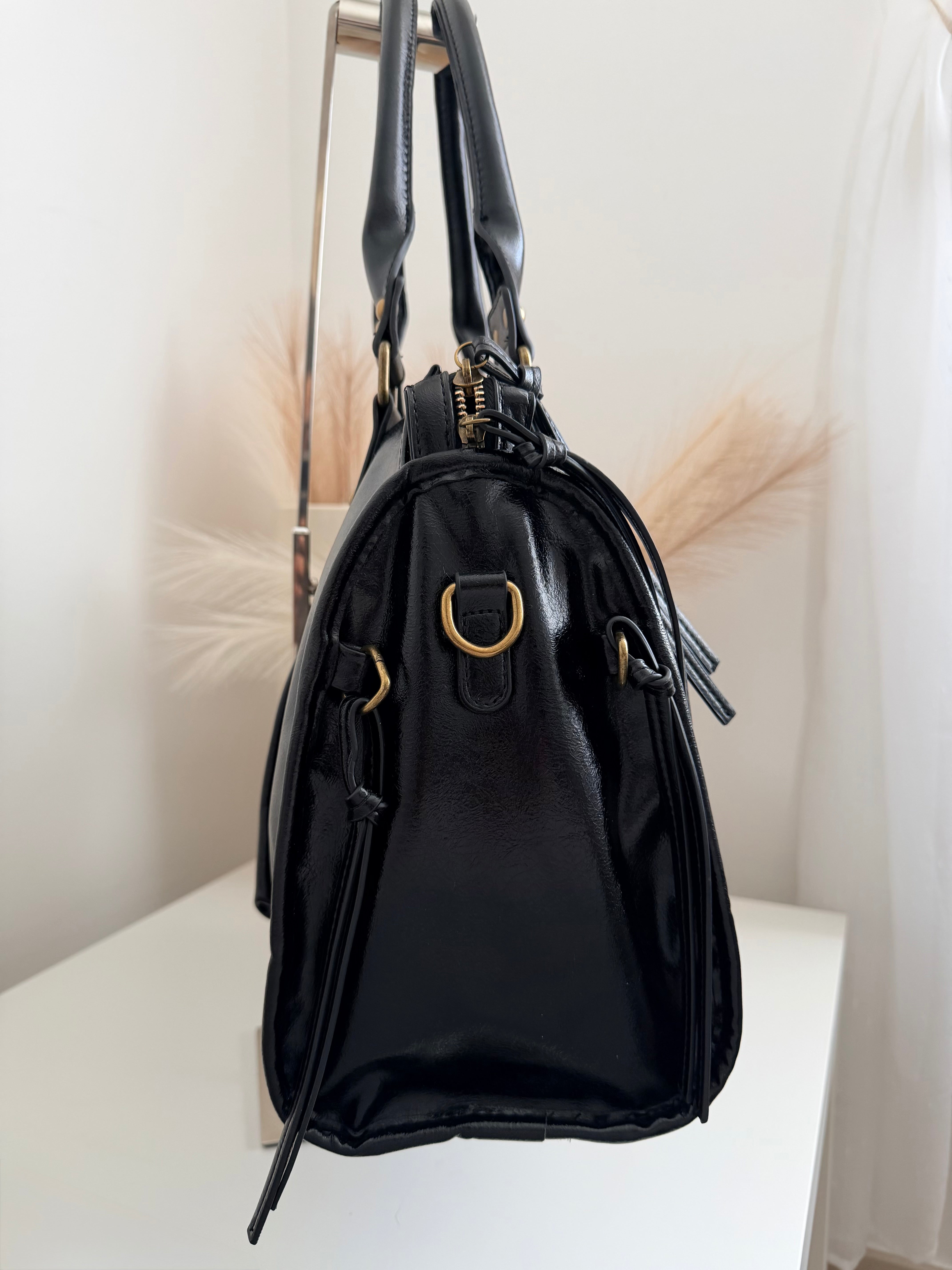 L'essentiel noir irisé